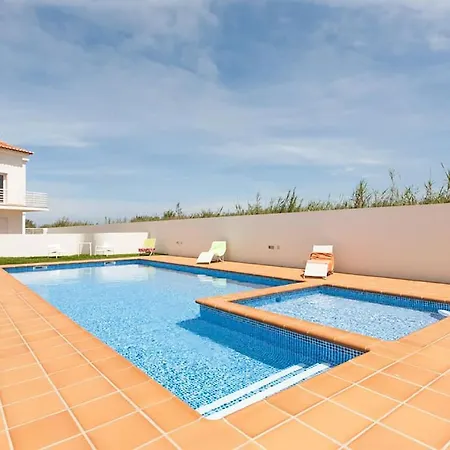 Casa Sardinha - E Piscina - T2 Ferrel (Leiria)