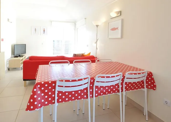 Casa Sardinha - E Piscina - T2 Apartment